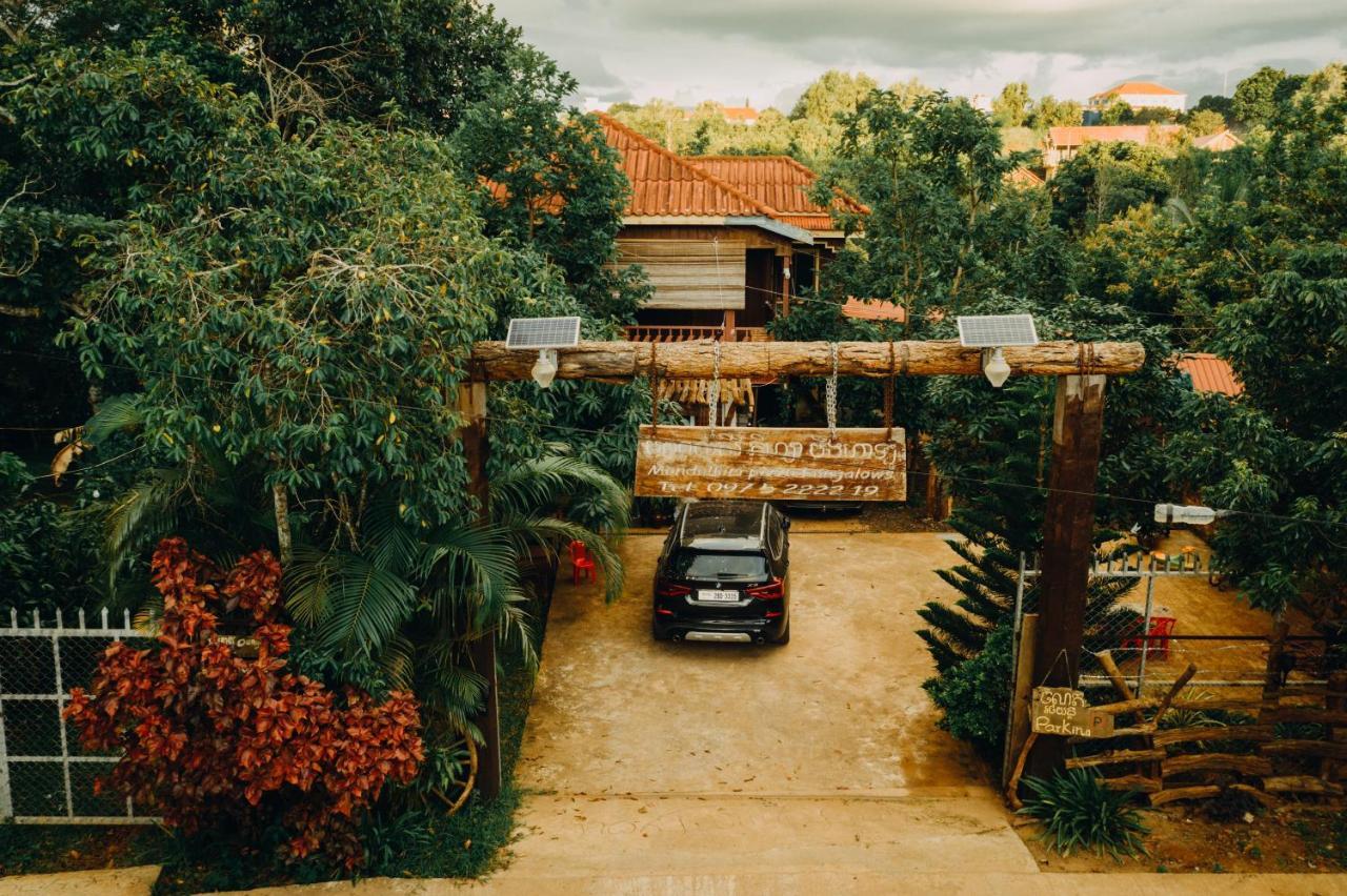 Mondulkiri Pizza Bungalows Sen Monourom Bagian luar foto
